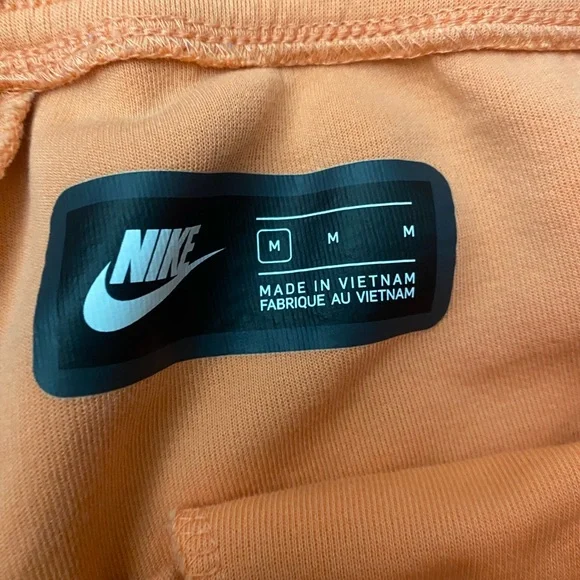 Nike Men's Athletic Shorts in Peach - Picture 3 of 3